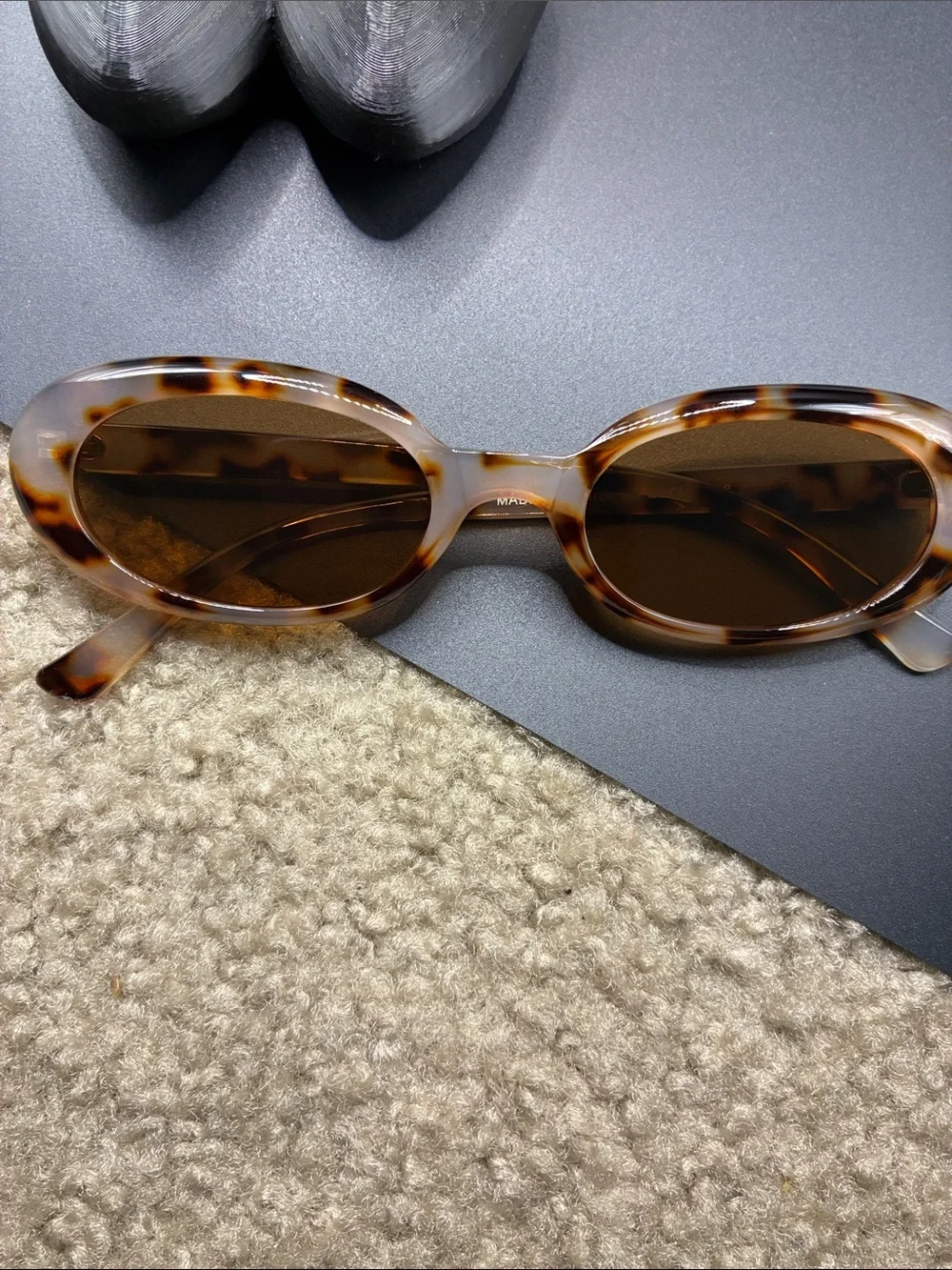 Tortoiseshell Oval Women’s Sunglasses - Brown Lens